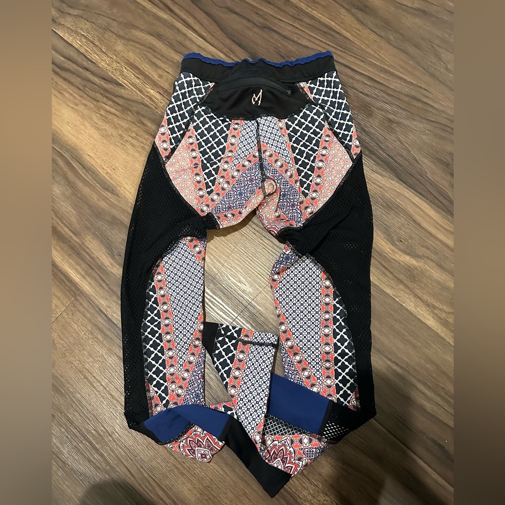 Half sheer paisley leggings